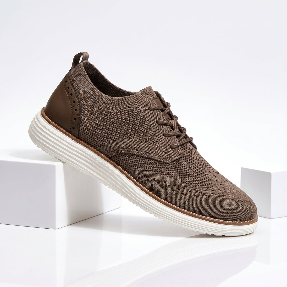 Cassian Classic Sneaker
