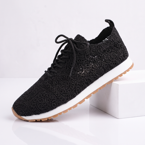 Amara Lace Runners