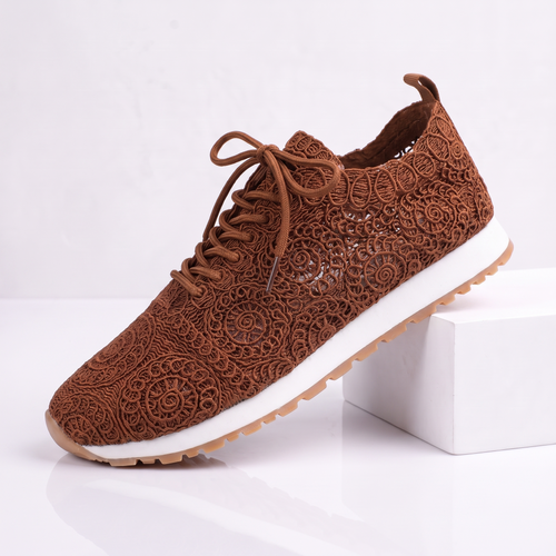 Amara Lace Runners